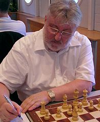 196px-Schmitt,Hans-Walter_2011_Frankfurt.jpg