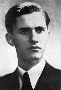 200px-Paul_Keres.jpg