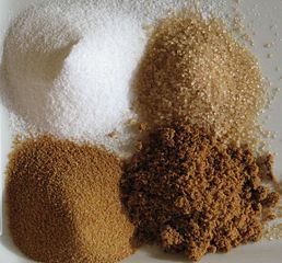 258px-Sucre_blanc_cassonade_complet_rapadura.jpg