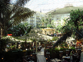 320px-101207-Nashville-OprylandC-003.JPG