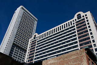320px-Hilton_San_Francisco_and_Towers.jpg