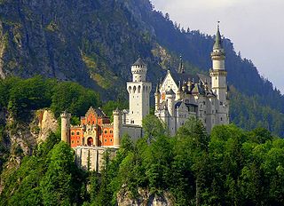320px-Neuschwanstein_Castle.jpg