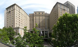 320px-Seattle_-_Olympic_Hotel_pano.jpg