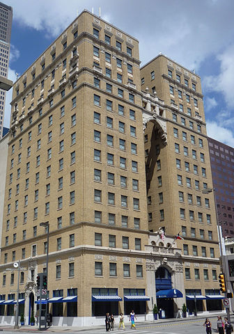 336px-Hotel_Indigo_Downtown_Dallas_01.jpg