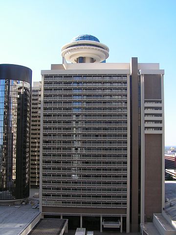 360px-Hyatt-regency-atlanta-side.jpg