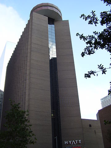 360px-HyattHoustonTX.JPG