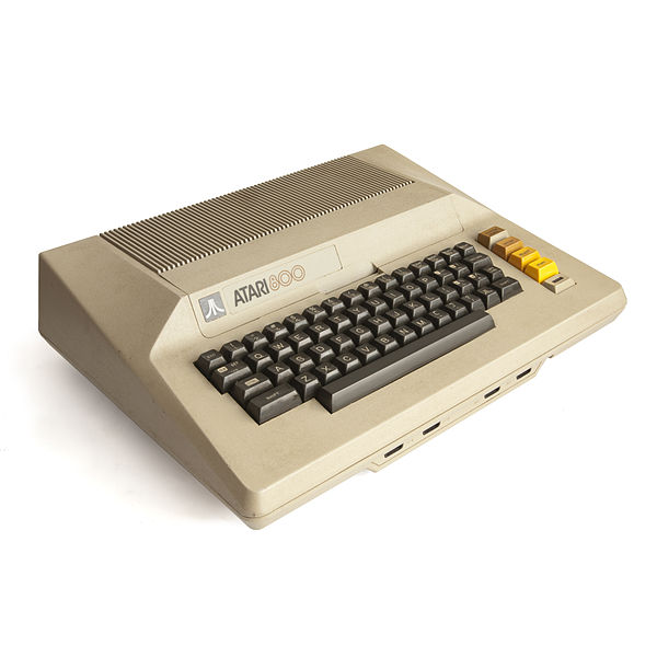 600px-Atari_800.jpg