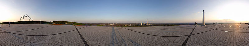 800px-Hoheward-Panorama.jpg