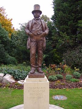 Brunel_Statue_on_Brunel_University_grounds.jpg