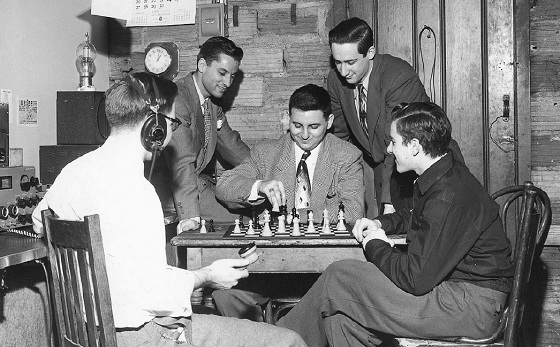 ColumbiaCollageTeam1952.jpg