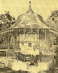Gazebo_Late_19th_Century_USA.JPG