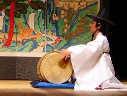 Korean_musician-Pansori_gosu-01.jpg