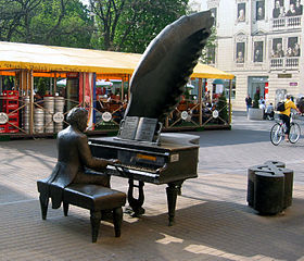 Pomnik_Rubisteina_Lodz.jpg