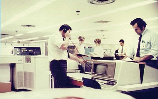 UNIVAC-494-Console-J-Knapp.jpg