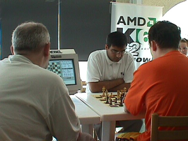 anand1.jpg