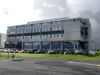 uni_building.jpg